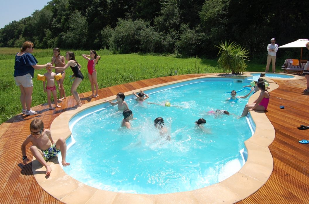 Locatiile TreeHouse - locatii de nunti in aer liber in natura - top locatii de nunta la padure-piscina